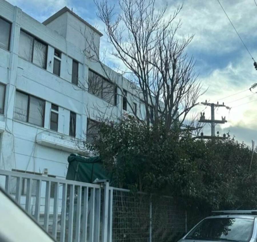 (Προς Πώληση) Επαγγελματικός Χώρος Βιοτεχνικός Χώρος || Αθήνα Βόρεια/Κηφισιά - 1.100 τ.μ, 1.900.000€ 