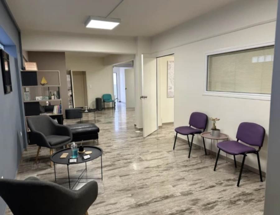 (For Rent) Commercial Office || Athens South/Agios Dimitrios - 220 Sq.m, 2.200€ 