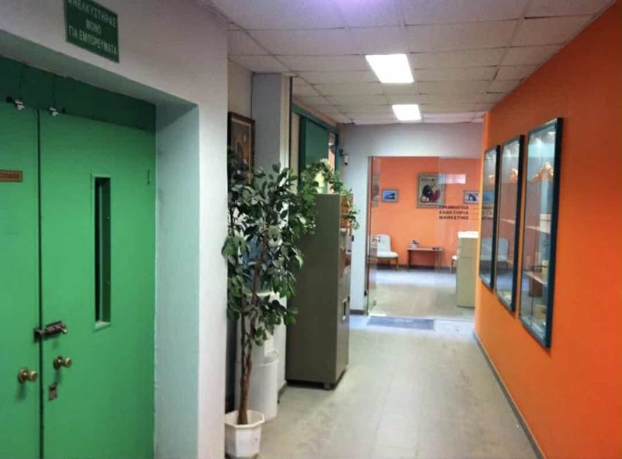 (Προς Πώληση) Επαγγελματικός Χώρος Βιοτεχνικός Χώρος || Πειραιάς/Πειραιάς - 3.000 τ.μ, 3.000.000€ 