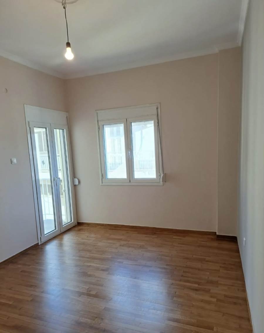 (Προς Ενοικίαση) Επαγγελματικός Χώρος Γραφείο || Πειραιάς/Πειραιάς - 76 τ.μ, 980€ 