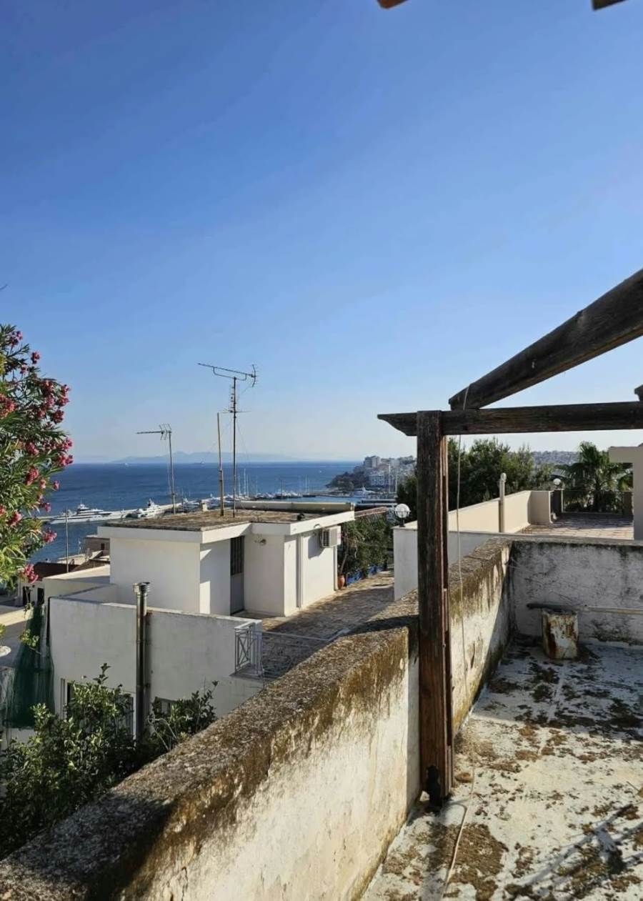 (Προς Πώληση) Αξιοποιήσιμη Γη Οικόπεδο || Πειραιάς/Πειραιάς - 137 τ.μ, 450.000€ 