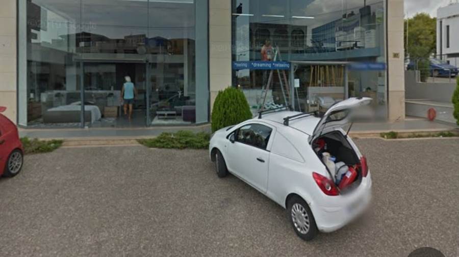 (For Rent) Commercial Retail Shop || Athens South/Alimos - 150 Sq.m, 3.500€ 